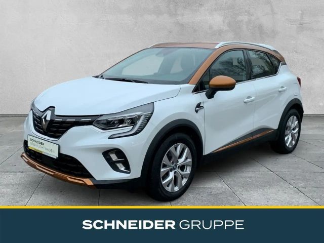 Renault Captur Hybrid Intens
