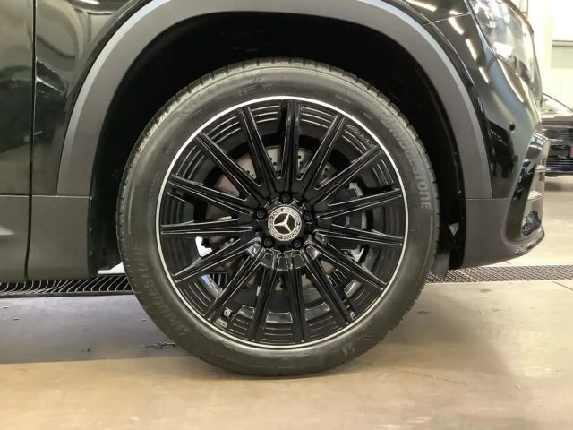 Mercedes-Benz GLB 220 4MATIC AMG Line