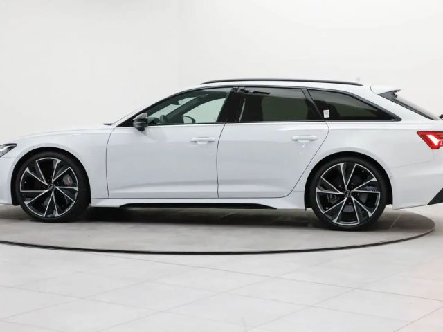 Audi RS6 AHK Matrix HUD Keramik Pano 305km/h