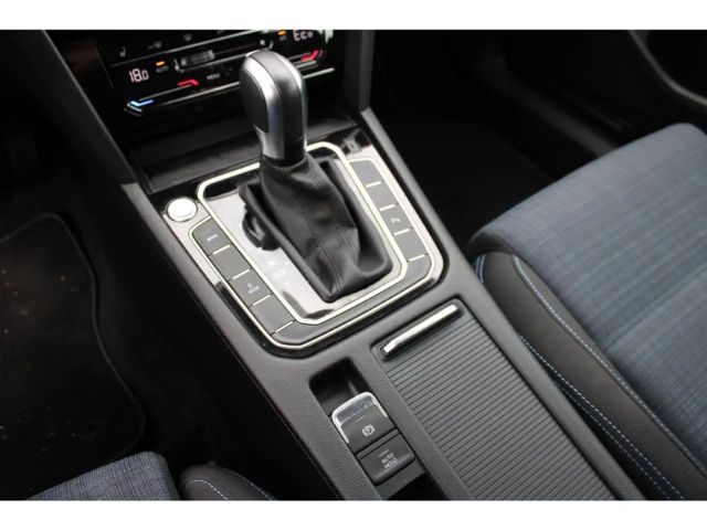 Volkswagen Passat GTE Variant