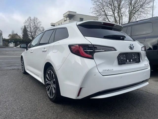 Toyota Corolla Active Hybride Touring