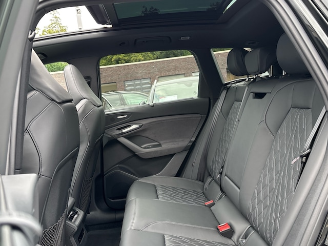 Audi Q6 e-tron Quattro