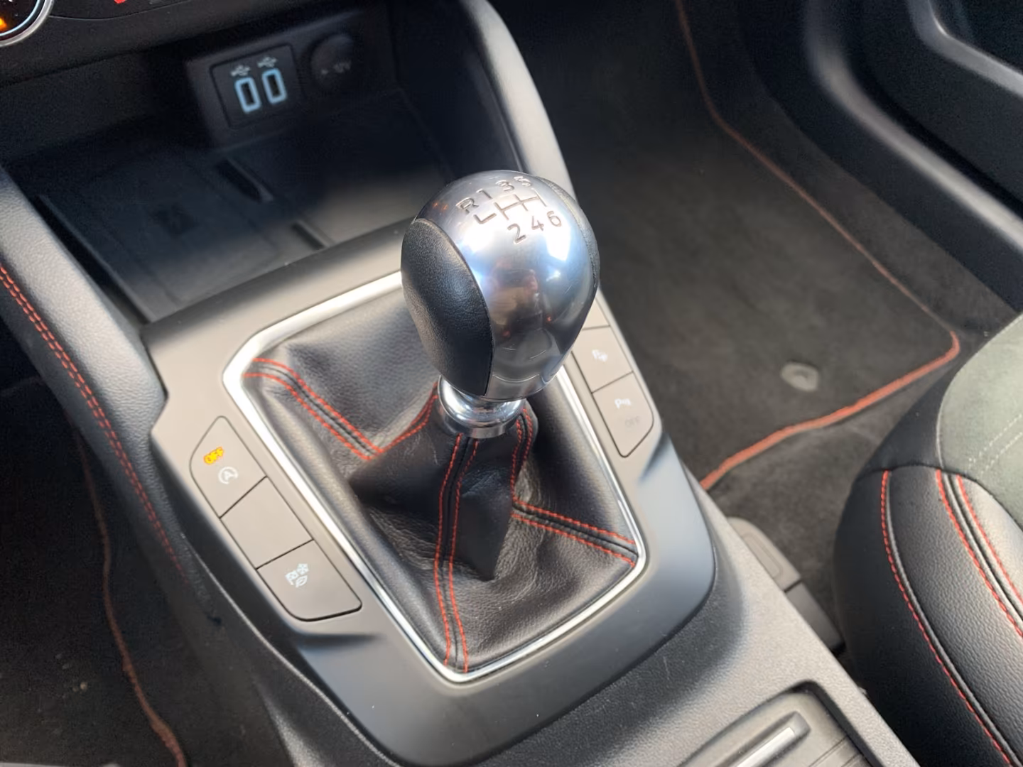 Ford Kuga Hybrid ST Line X