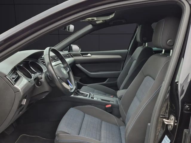 Volkswagen Passat GTE Variant