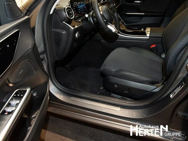 Mercedes-Benz C 200 AVANTGARDE Estate