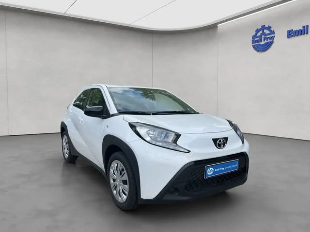 Toyota Aygo X Hatchback Play X-play