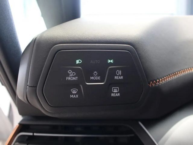 Cupra Born 204PS/62kWh CARPLAY+SHZ+GJR+PDC+LED+KEYLESS Klima