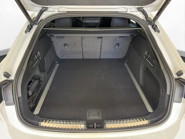 Audi A6 Avant Quattro S-Tronic