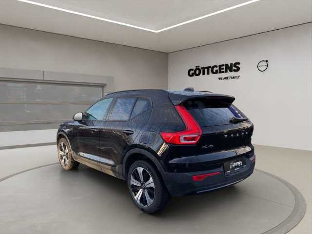 Volvo XC40 Core Recharge