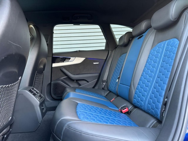 Audi RS4 Avant Quattro