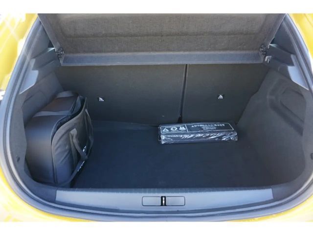 Peugeot E-208 Active Pack