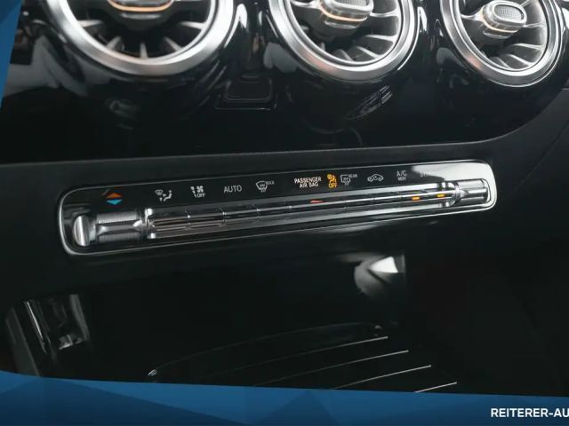 Mercedes-Benz CLA 200 Shooting Brake