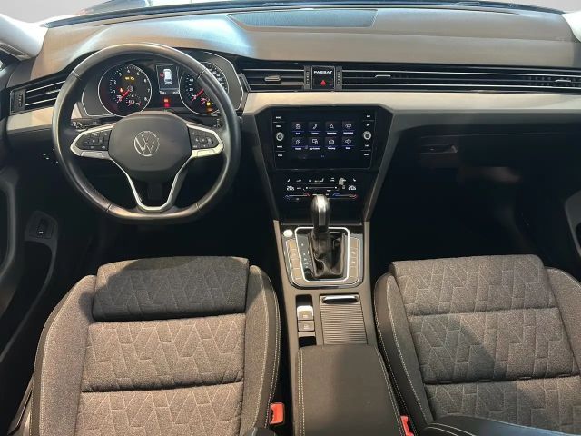 Volkswagen Passat 1.5 TSI Business DSG Variant