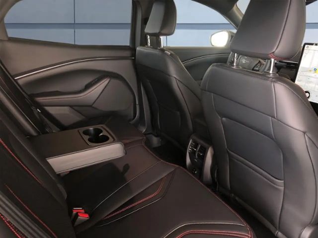 Ford Mustang Mach-E AWD