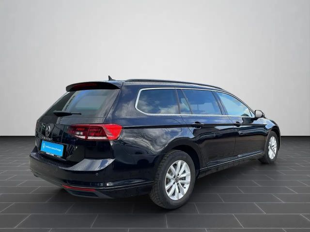 Volkswagen Passat 1.5 TSI Business DSG Variant