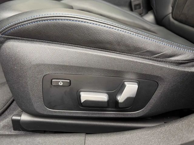 BMW 330 330e M-Sport Sedan