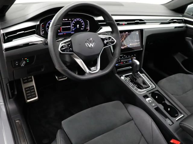Volkswagen Arteon 2.0 TSI DSG R-Line