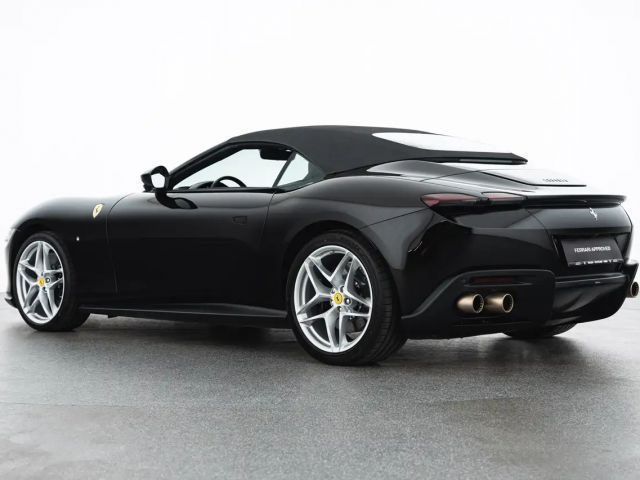 Ferrari Roma Spider