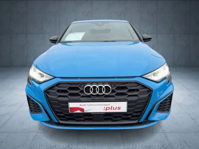 Audi A3 45 TFSI Hybride S-Line Sedan
