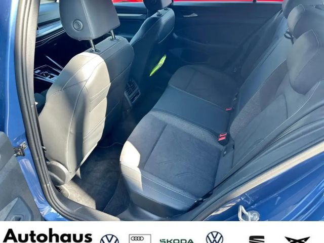 Volkswagen Golf 1.5 eTSI