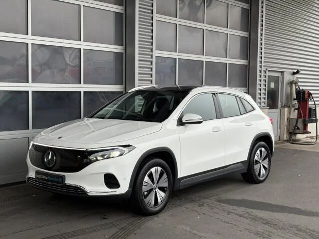 Mercedes-Benz EQA 300 4MATIC Progressive