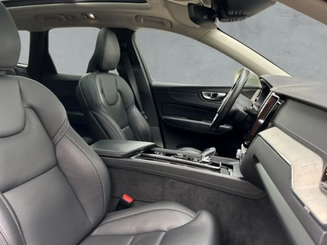 Volvo XC60 AWD Inscription Recharge