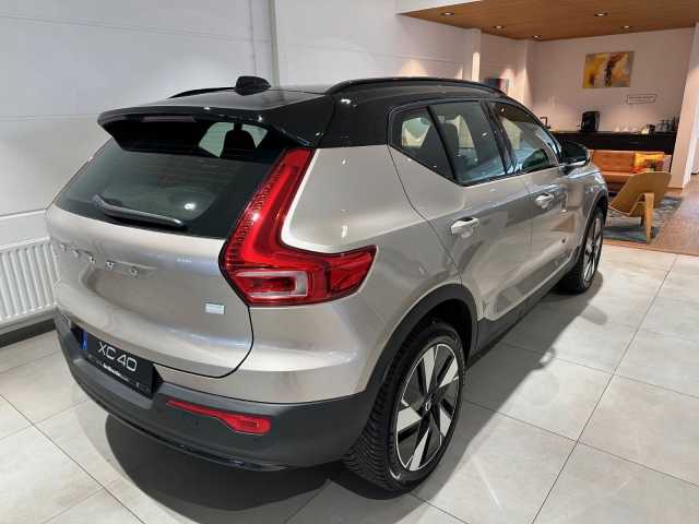 Volvo XC40 Plus