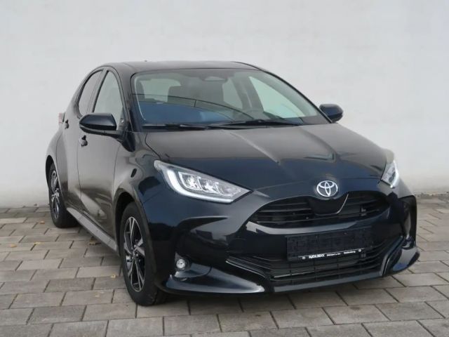 Toyota Yaris Hatchback Hybride VVT-i