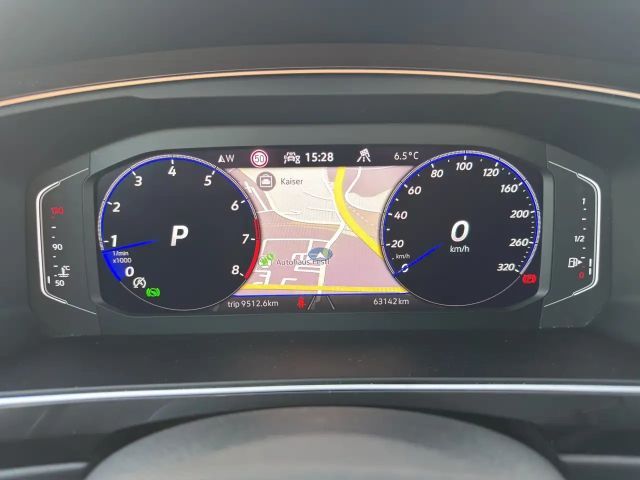 Volkswagen Tiguan R LM20 LEDER AKRAPOVIC BLACKSTYLE R-PERFO