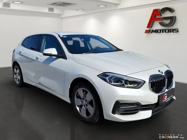 BMW 118 118d Sedan