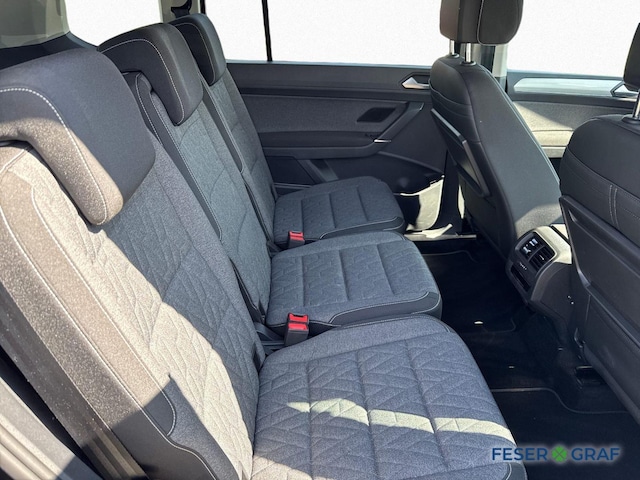Volkswagen Touran 1.5 TSI DSG R-Line