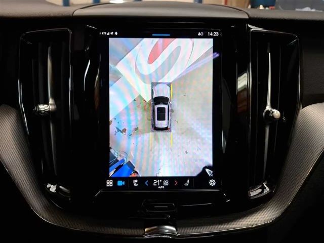 Volvo XC60 AWD Dark Plus Recharge