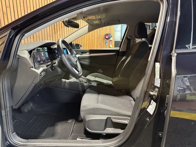 Volkswagen Golf DSG Life Variant