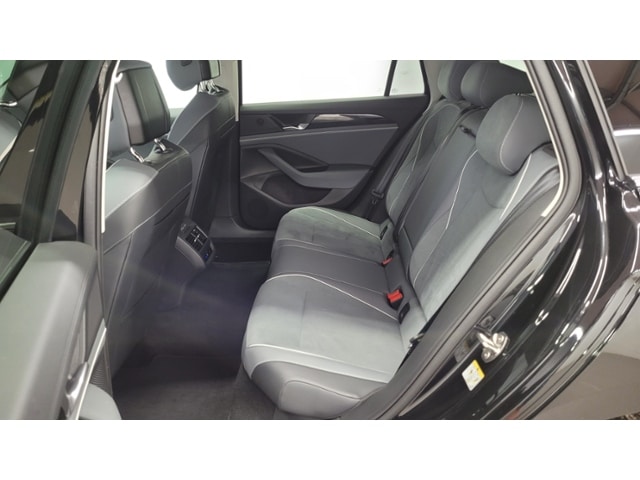 Volkswagen Passat 1.5 eTSI DSG Variant