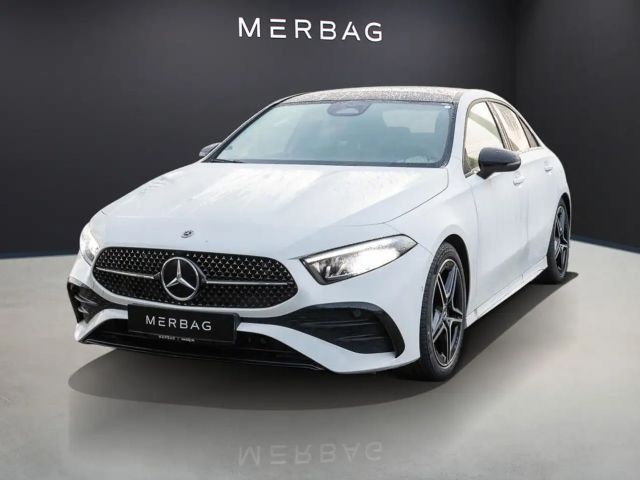 Mercedes-Benz A 200 Limousine Pano SpurW W-Paket S-Sitz LED