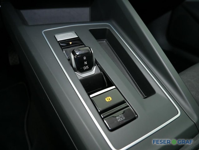 Volkswagen Golf 1.5 TSI DSG Life Variant