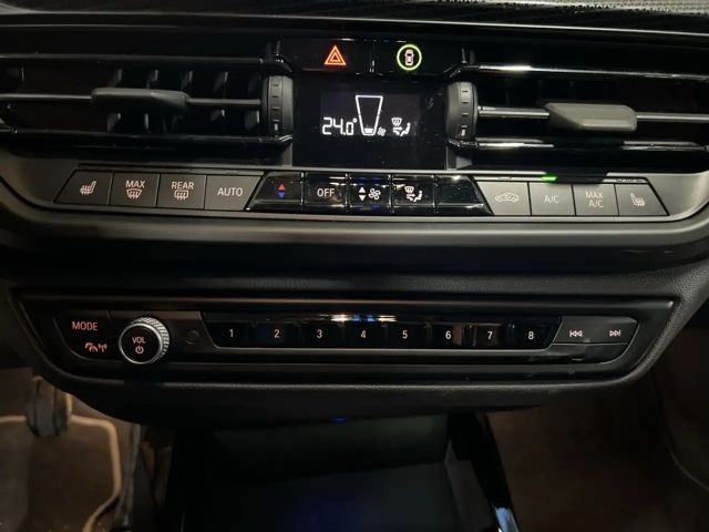 BMW 116 116i Sedan Sport Line