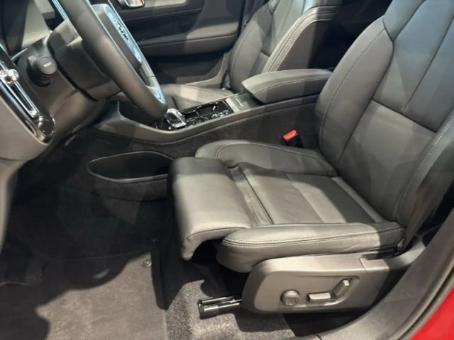 Volvo XC40 Dark Plus