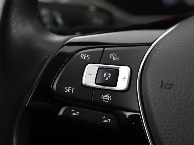 Volkswagen T-Roc ACT DSG