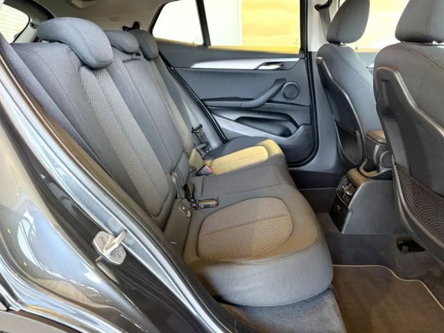 BMW X2 Advantage pakket sDrive18i