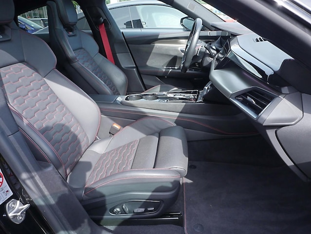 Audi RS e-tron GT Quattro