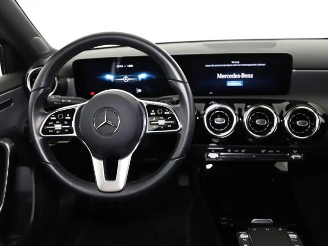 Mercedes-Benz A 250 Progressive