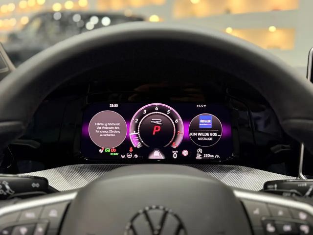 Volkswagen Golf 1.5 TSI R-Line