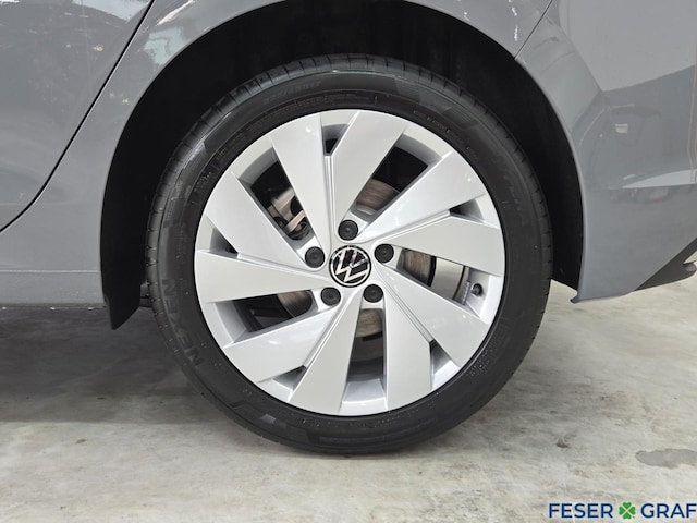 Volkswagen Golf 1.5 eTSI DSG Golf VIII