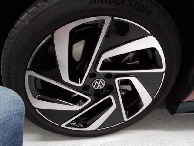 Volkswagen ID.7 IQ.Drive Pro