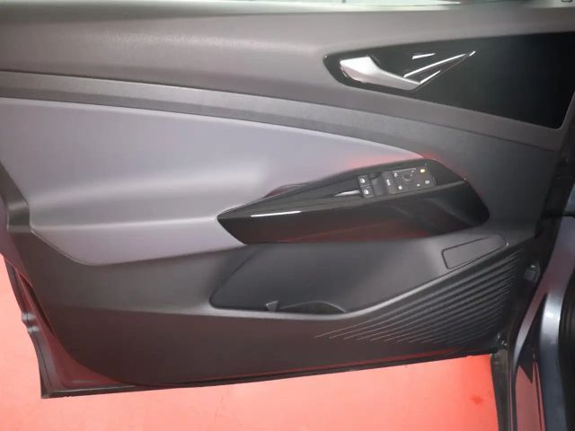 Volkswagen ID.5 150 kW 77 KWh IQ.Drive Pro