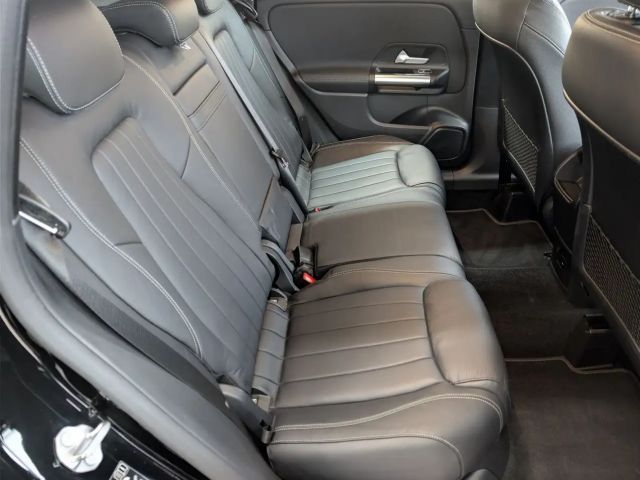 Mercedes-Benz B 200 B 200 d Progressive Sedan