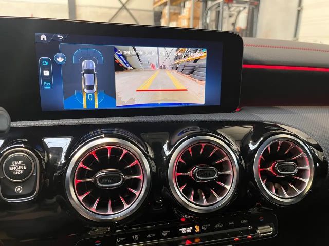 Mercedes-Benz CLA 200 AMG Line Coupé