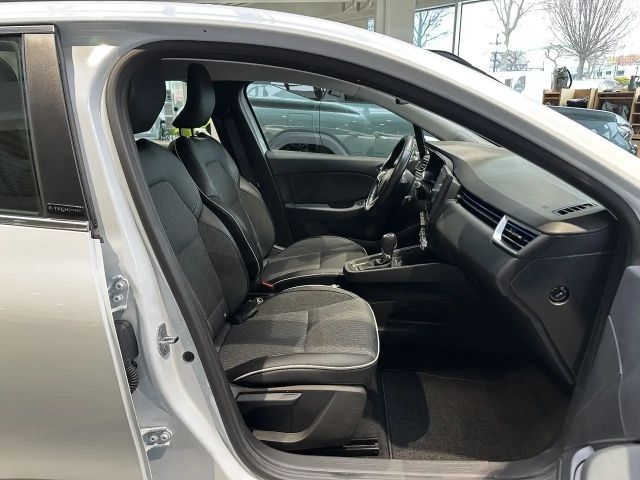 Renault Clio E-Tech Intens