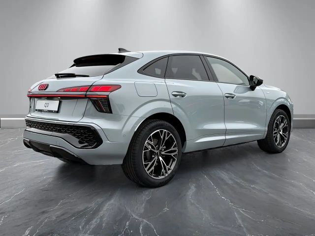 Audi Q3 S-Tronic